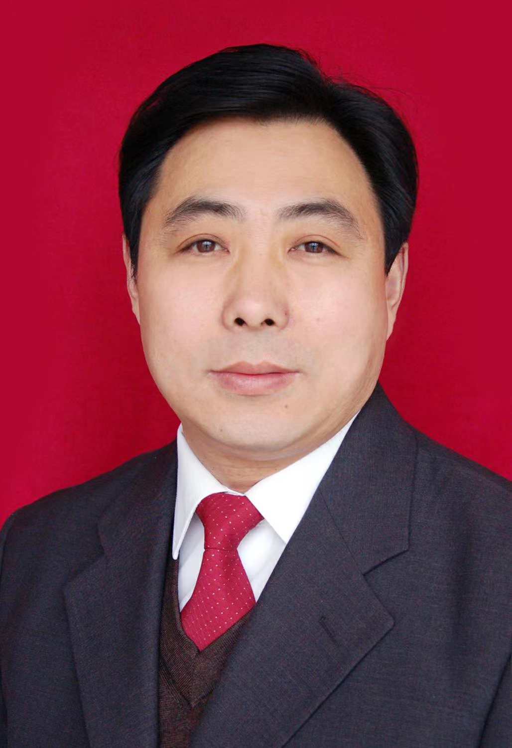 高伟